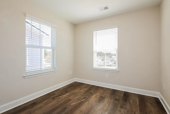 264 Hawk Run Ct — Photo 10