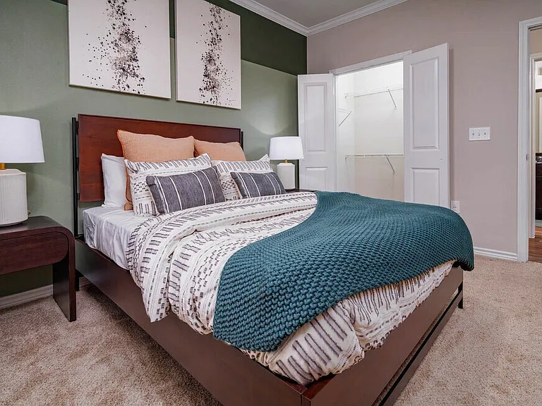 Pecan Springs — Photo 34