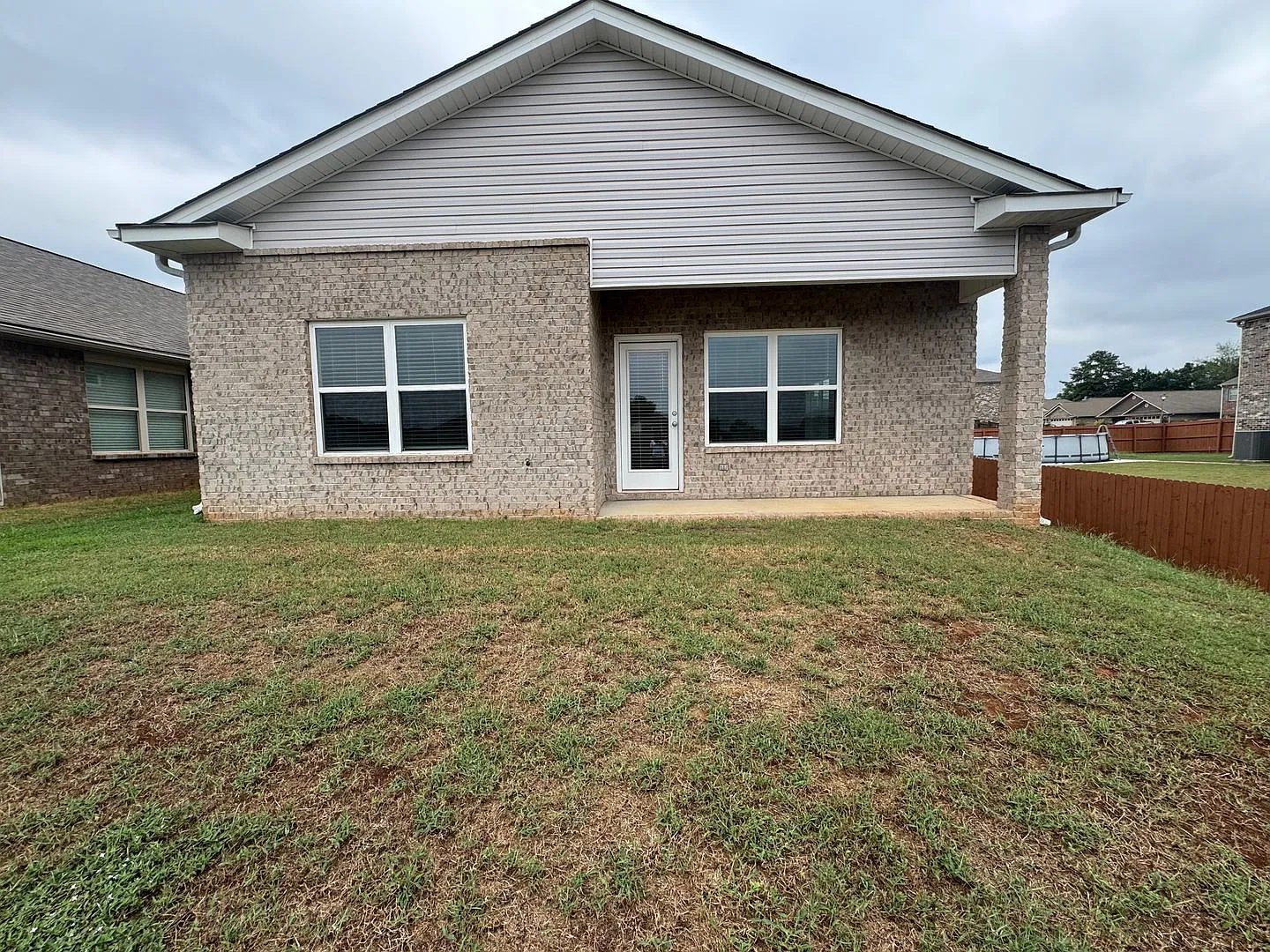 102 Daymark Drive — Photo 2
