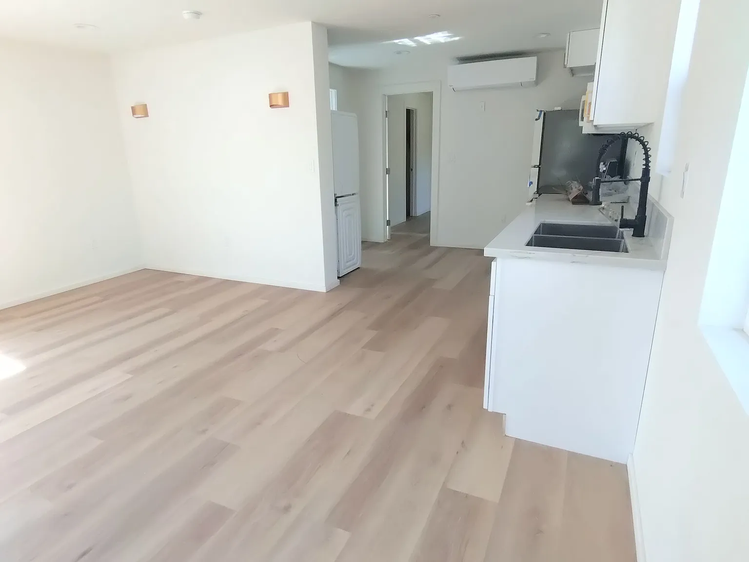 1 bed, 600 sqft, $2,900 — Photo 3