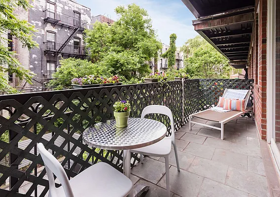 Sold by Brown Harris Stevens | media 19