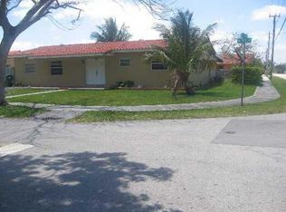 2800 SW 98th Ave, Miami, FL 33165