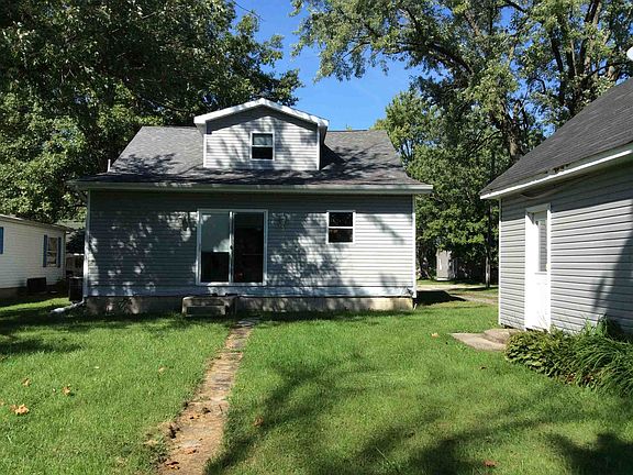 4th image of 221 E Floral Ave
