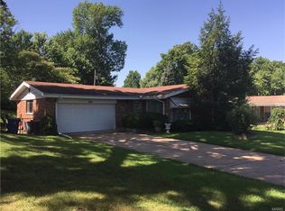 7204 Rockspring Dr, Saint Louis, MO 63123