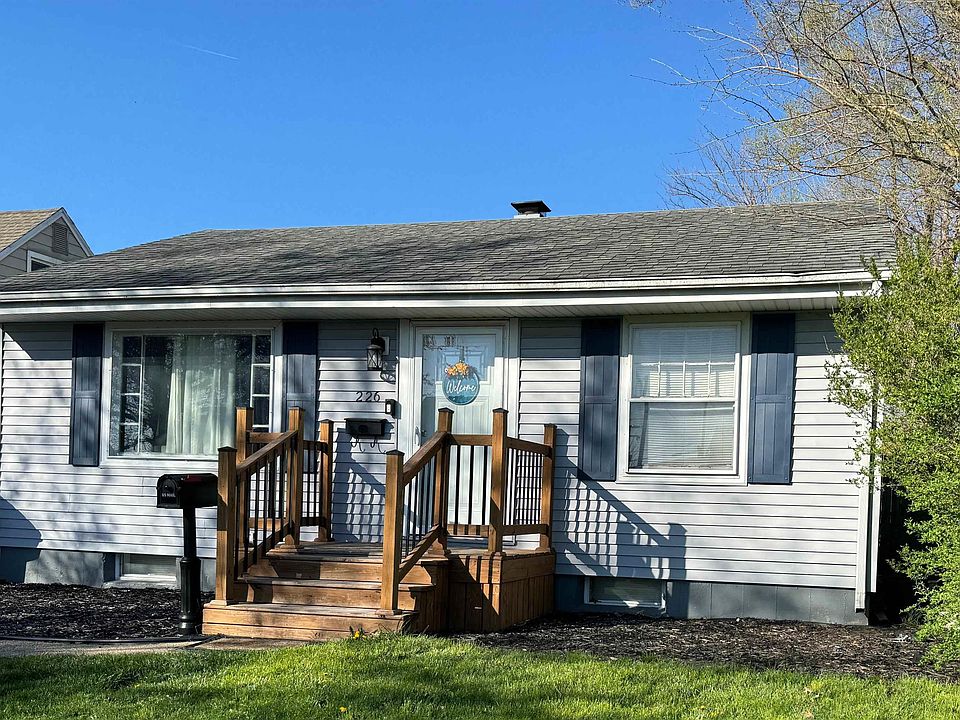 1st image of 226 Village Way