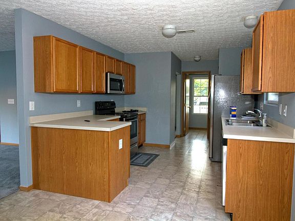 4th image of 7785 Lupine Dr
