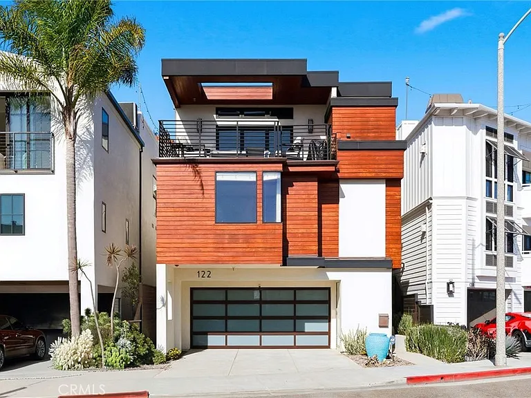 122 Manhattan Ave — Photo 1