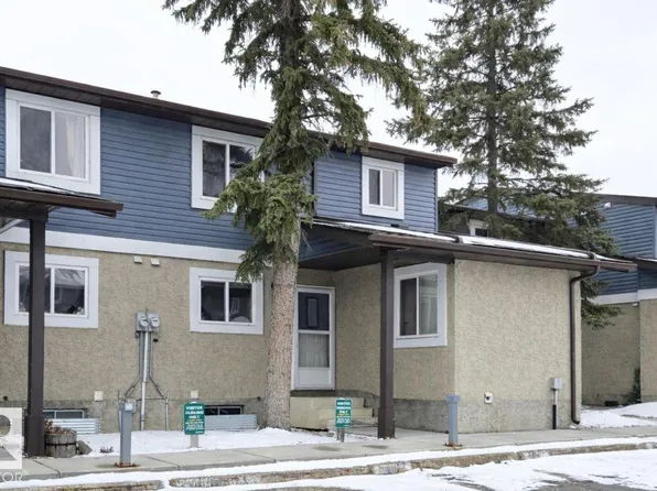 7604 29th Ave NW #4, Edmonton, AB T6K 3Z2