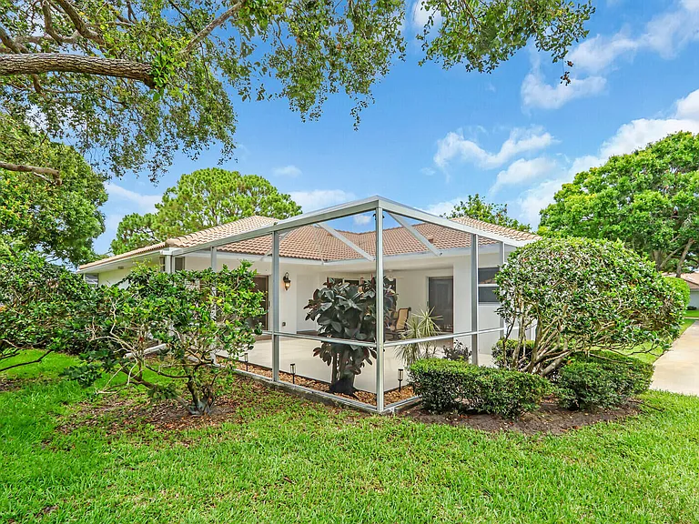 7904 Chapman Oak Ct — Photo 1
