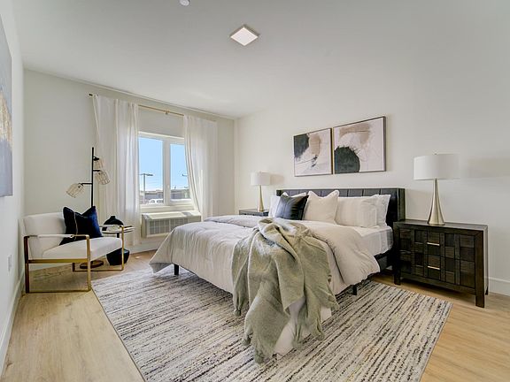 4th image of 20 Grand Ave #320