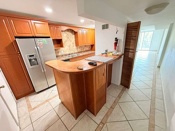 4th image of 3660 NE 166th St APT 207