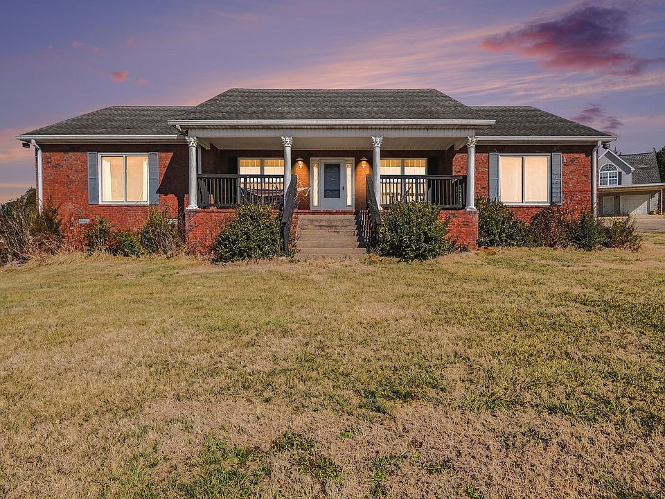 1st image of 195 Holmes Gap Rd