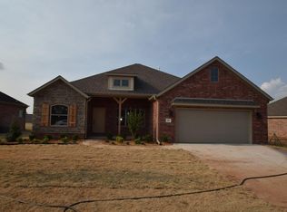 364 Correnti Ct, Springdale, AR 72762