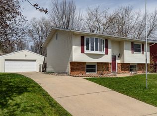 843 24th St SE, Rochester, MN 55904