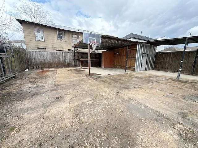 1819 Carr St — Photo 10