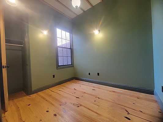 5th image of 203 Saint Nicholas Ave APT 2R