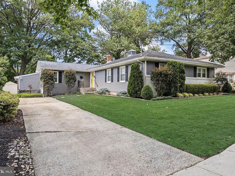 1st image of 613 Maple Ave