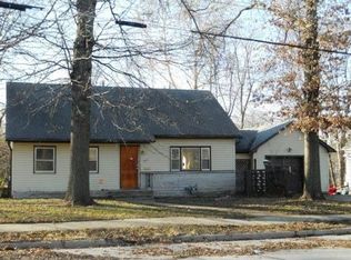 1013 S River St, Carthage, MO 64836