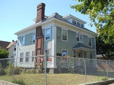2nd image of 664 Chestnut St