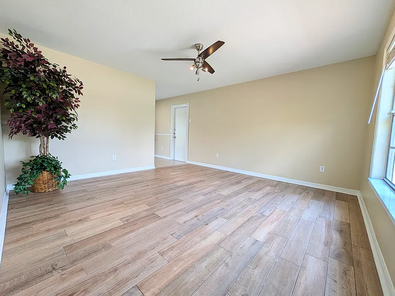 6734 Stardust Ave — Photo 5
