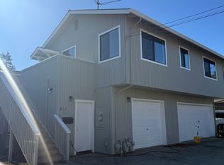 618 Stagg Ln, Santa Cruz, CA 95062