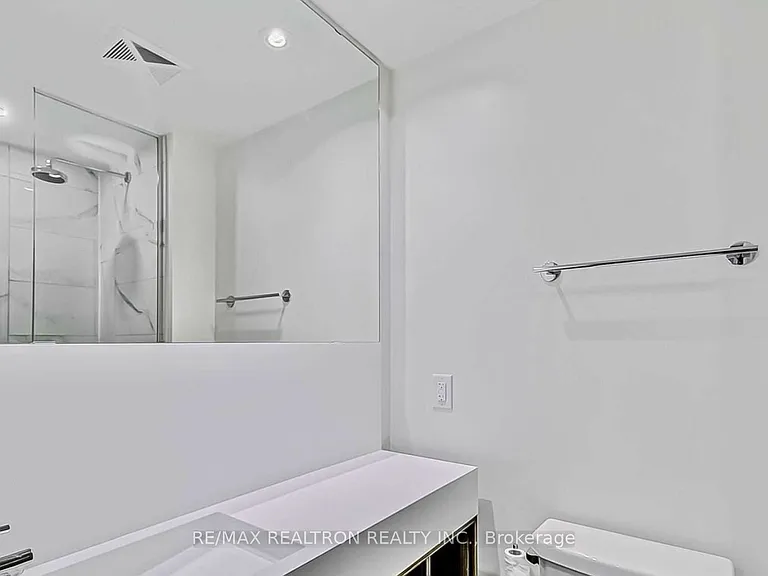 20 Richardson St #616 — Photo 13