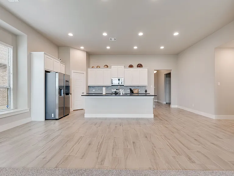 5016 De Berry Ln — Photo 4