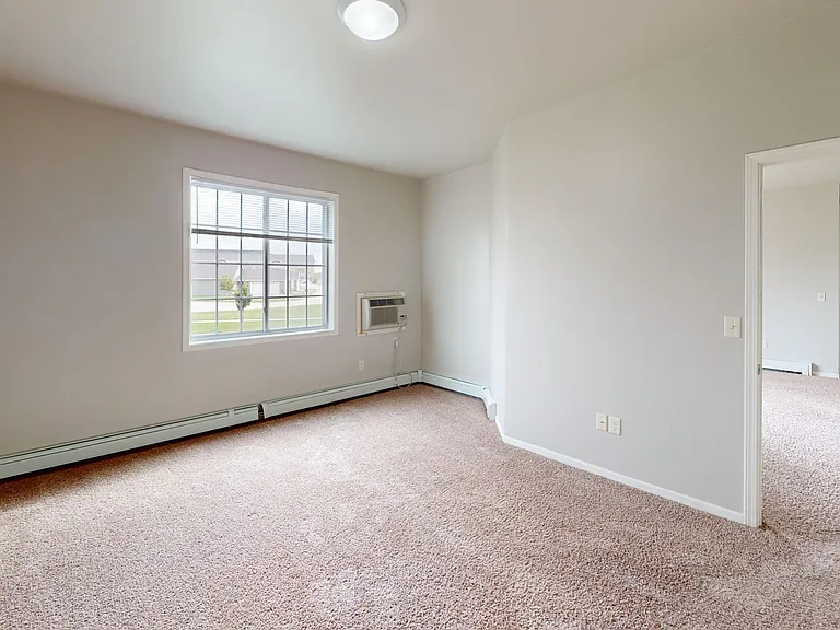 Crystal Creek Apartments — Photo 52