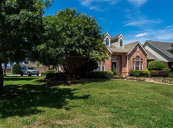 3rd image of 1229 Skylar Dr
