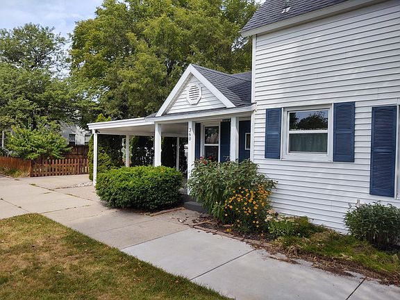 3rd image of 360 College Ave