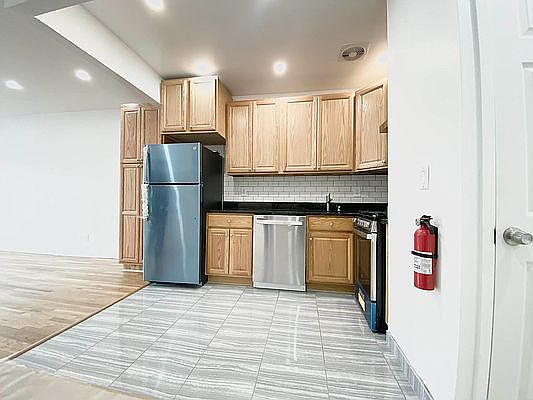 2nd image of 37-21 Greenpoint Ave #3F