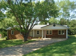 196 Greenwood Dr, McMinnville, TN 37110