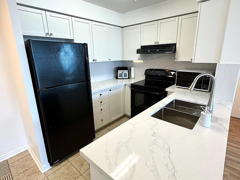 5508 Yonge St #2507 — Photo 7