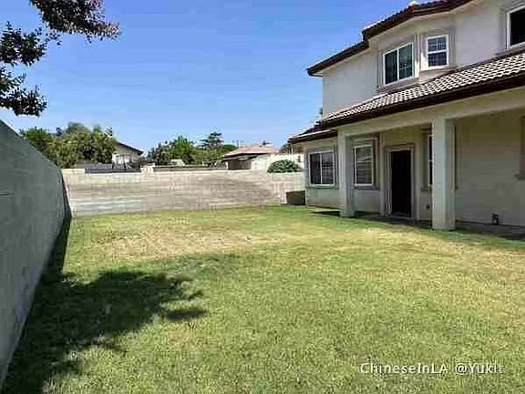 4th image of 13736 Monterey Ave