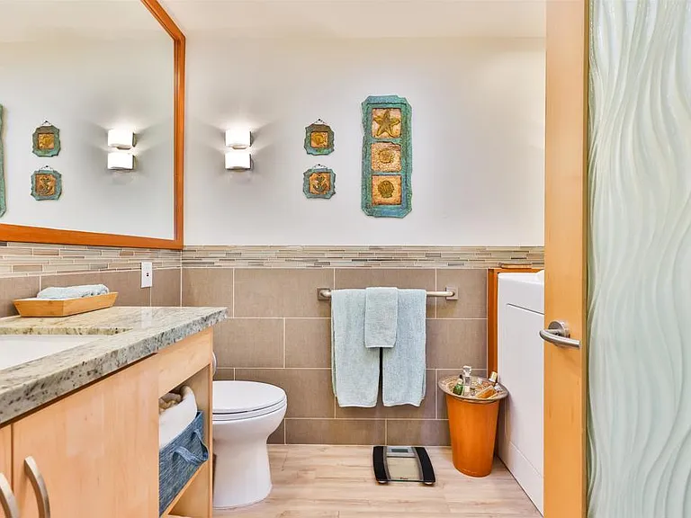 1524 Ynez Pl — Photo 16