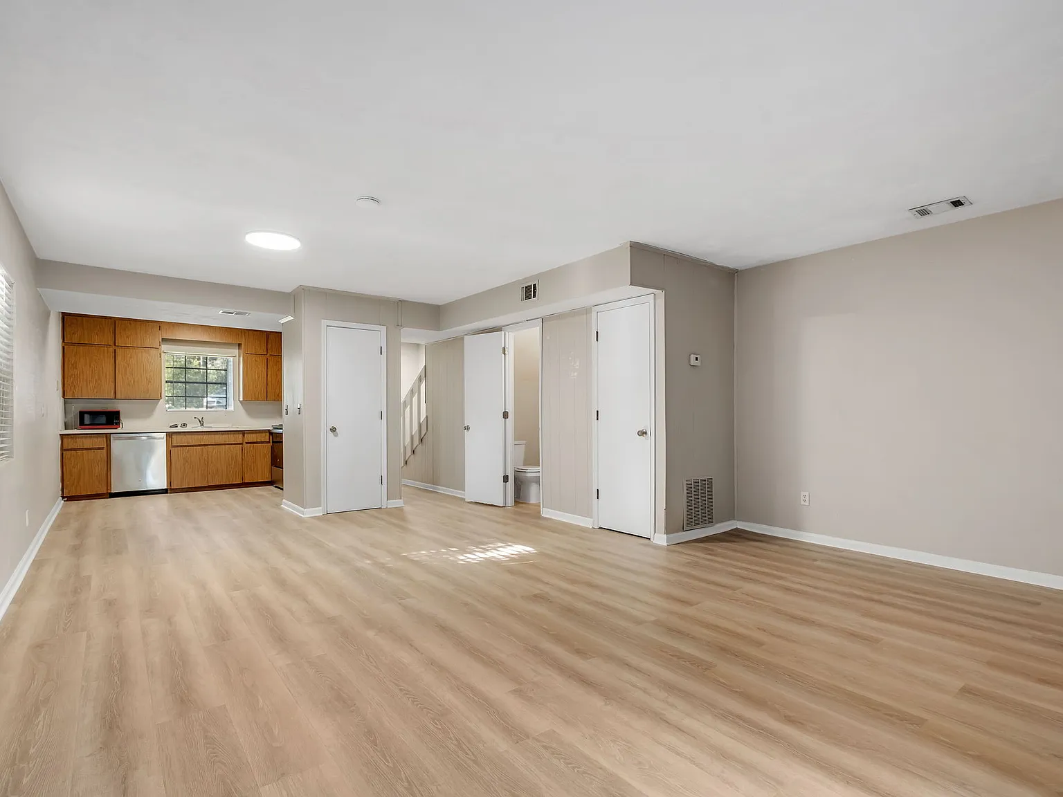 3 bed, 1.5 bath, 1224 sqft, $1,550 — Photo 1