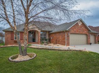 2803 W Trevor Trl, Ozark, MO 65721