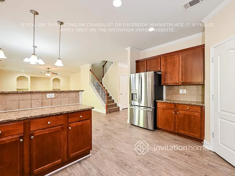 2116 Leafmore Ct — Photo 7