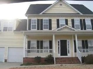 1743 Maizefield Ln, Fuquay Varina, NC 27526