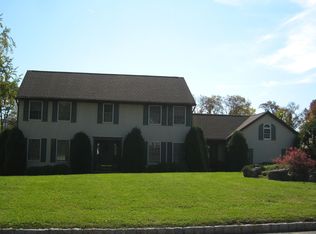 25 W Gate Dr, Glenwood, NJ 07418