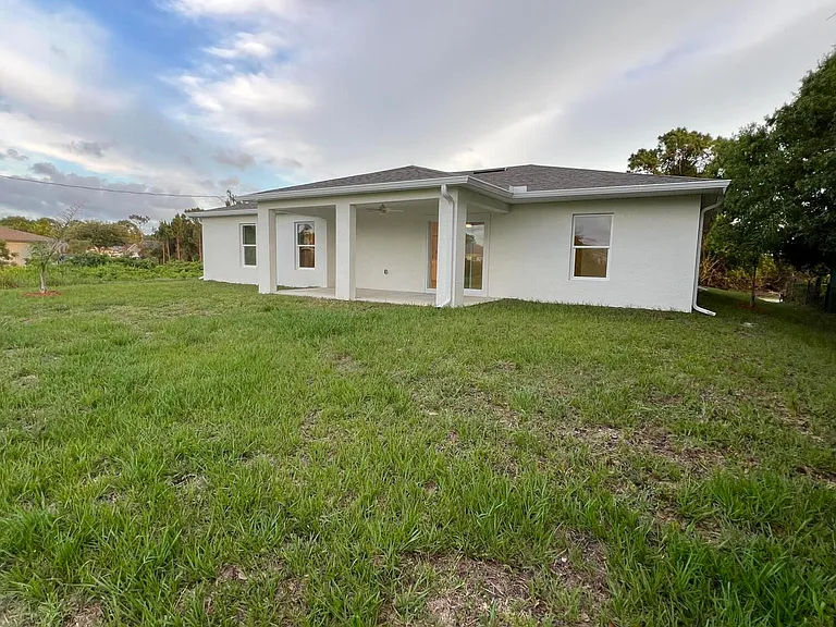 1625 Waneta St SE — Photo 17