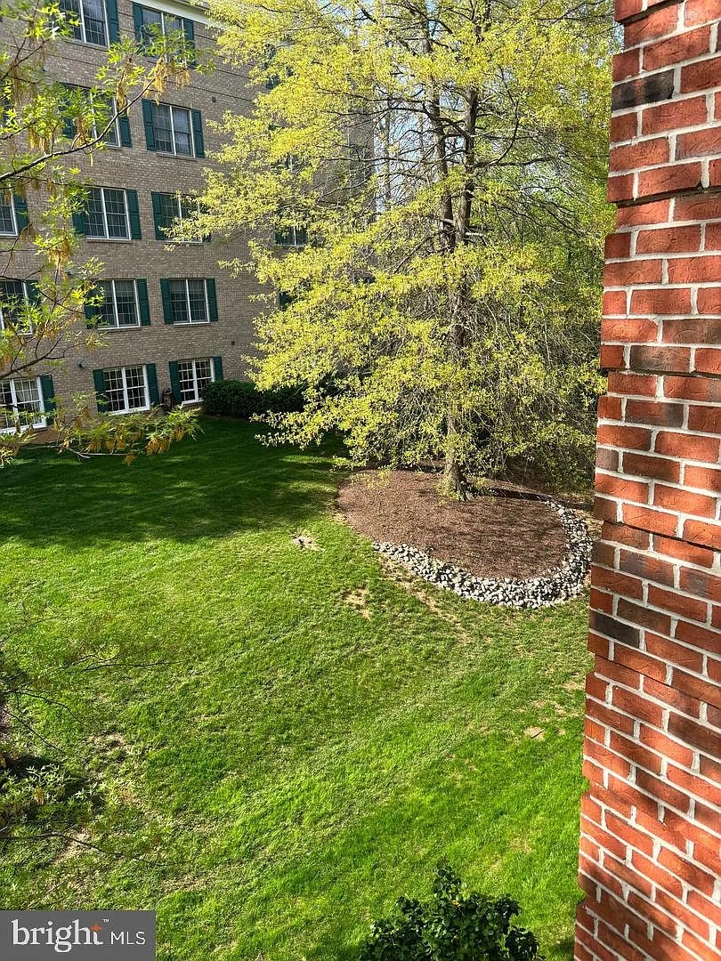 2 bed, 2.0 bath, 1815 sqft, $2,800 — Photo 3