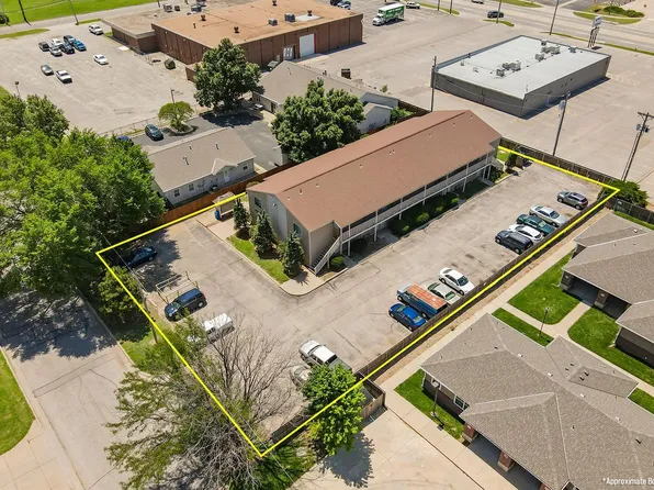 535 N McComas St, Wichita, KS 67203