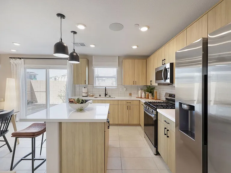 911 Cadence View Way — Photo 3