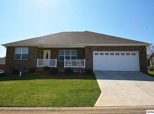 2105 Zion Dr, Sevierville, TN 37862