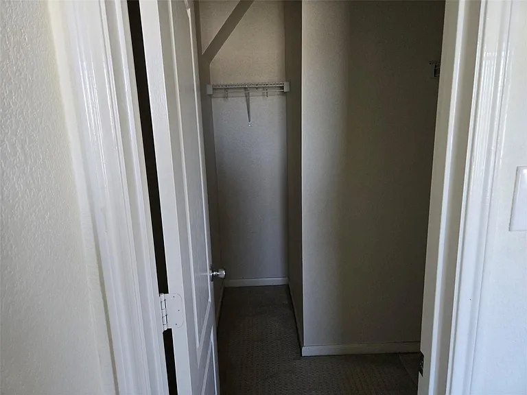 22014 Orchard Dale Dr — Photo 8