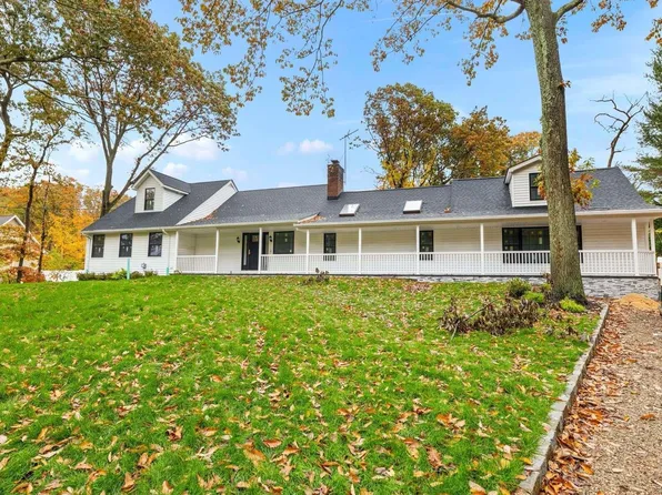 32 Brookfield Road, Fort Salonga, NY 11768