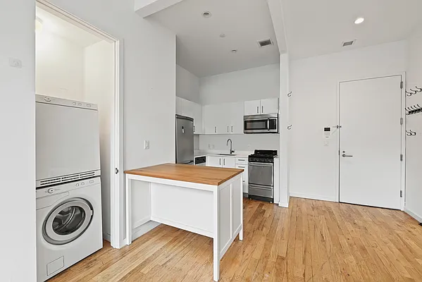 Rented by Living New York | media 5