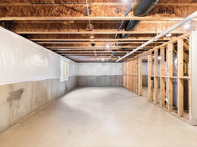 120 Iris Ct — Photo 17