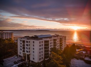 215 E Grand Ave APT 210, Old Orchard Beach, ME 04064